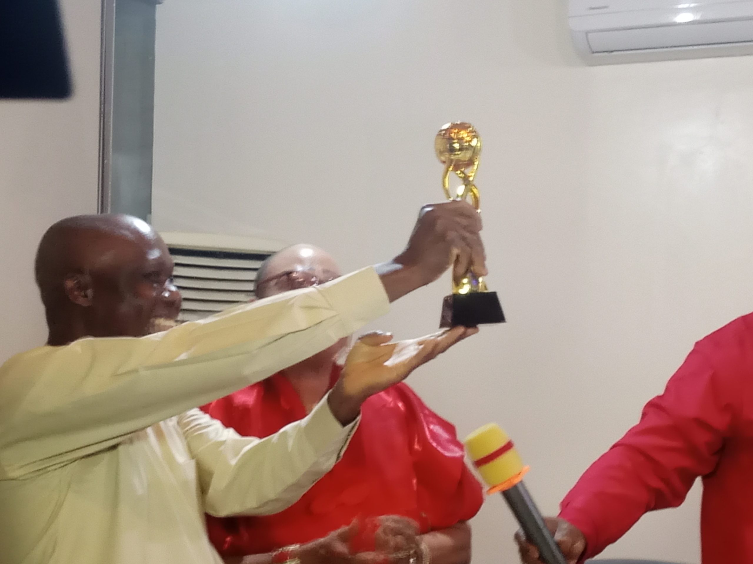 Dr. Ibrahim Wada Honoured with North America Africa's Iconic Golden Award in IVF Medicine - Ben Television | Breaking - Nigeria, Africa and World Top News.
