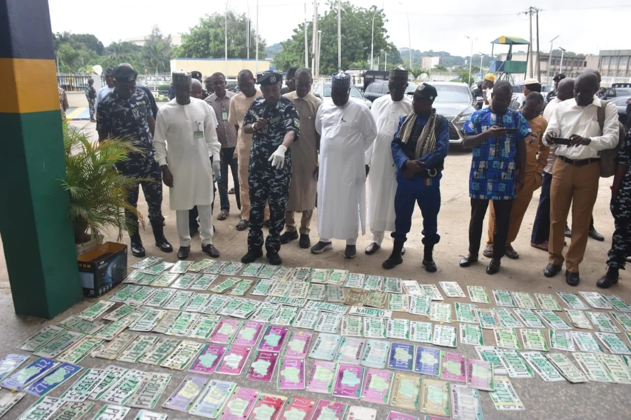FCT Police Recover Vandalised Public Assets, Uncover Fake Diplomatic Plate Network - Ben Television | Breaking - Nigeria, Africa and World Top News.